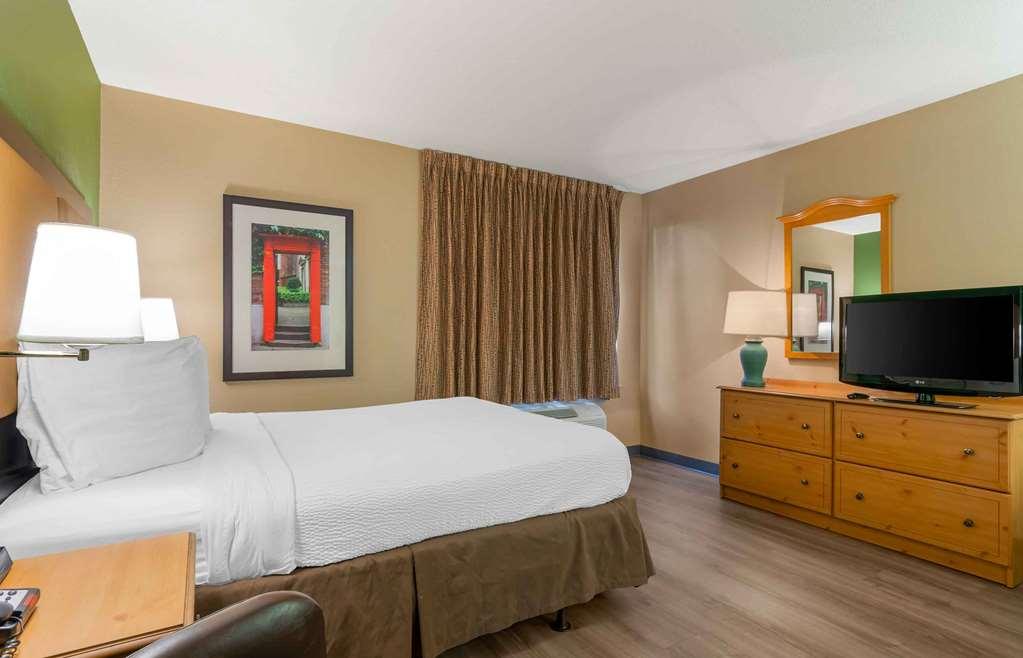 Extended Stay America Suites - Kansas City - Overland Park - Nall Ave Room photo