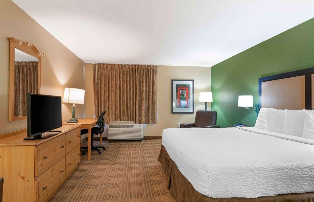 Extended Stay America Suites - Kansas City - Overland Park - Nall Ave Room photo
