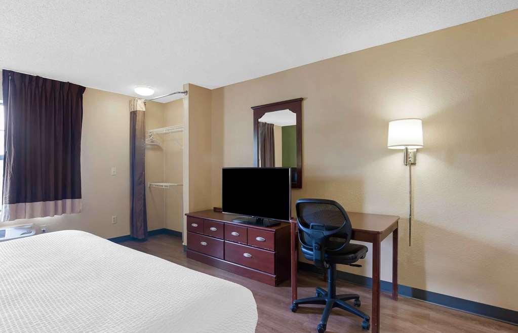 Extended Stay America Suites - Kansas City - Overland Park - Nall Ave Room photo